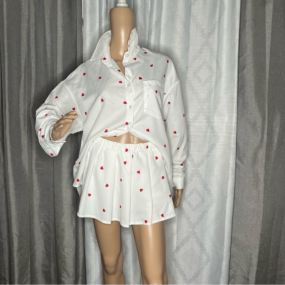 SHEIN Heart Print Shirt and Pleated Skort Set XS - Picture 2 of 15